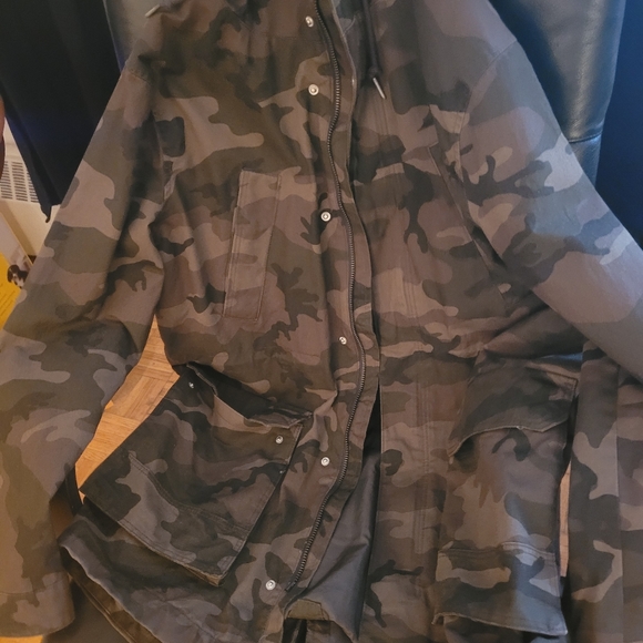 Camo jacket - Picture 4 of 5